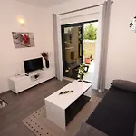 Dora I Kati *