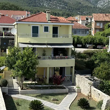 Daire Dora I Kati Orebić