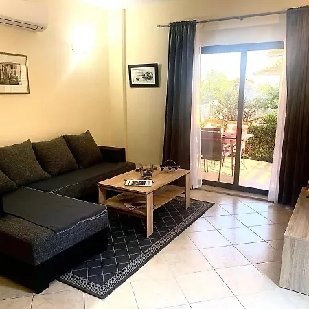 Apartament Dora I Kati