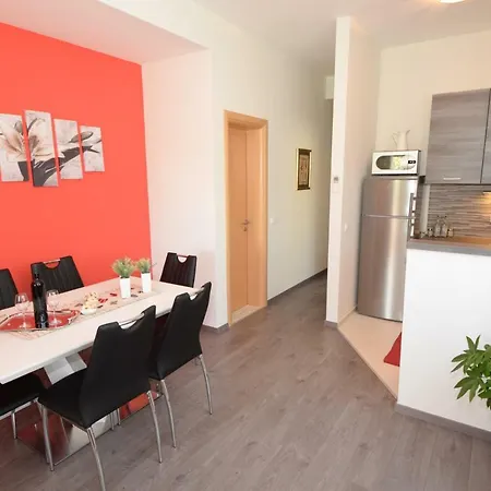 Dora I Kati Apartament